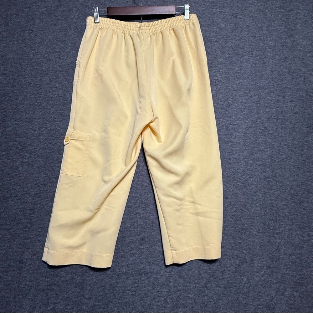 Alfred Dunner Floral Blue Top & Yellow  Capri Pants Set Shirt PS & Capri Size 8 - Picture 13 of 16